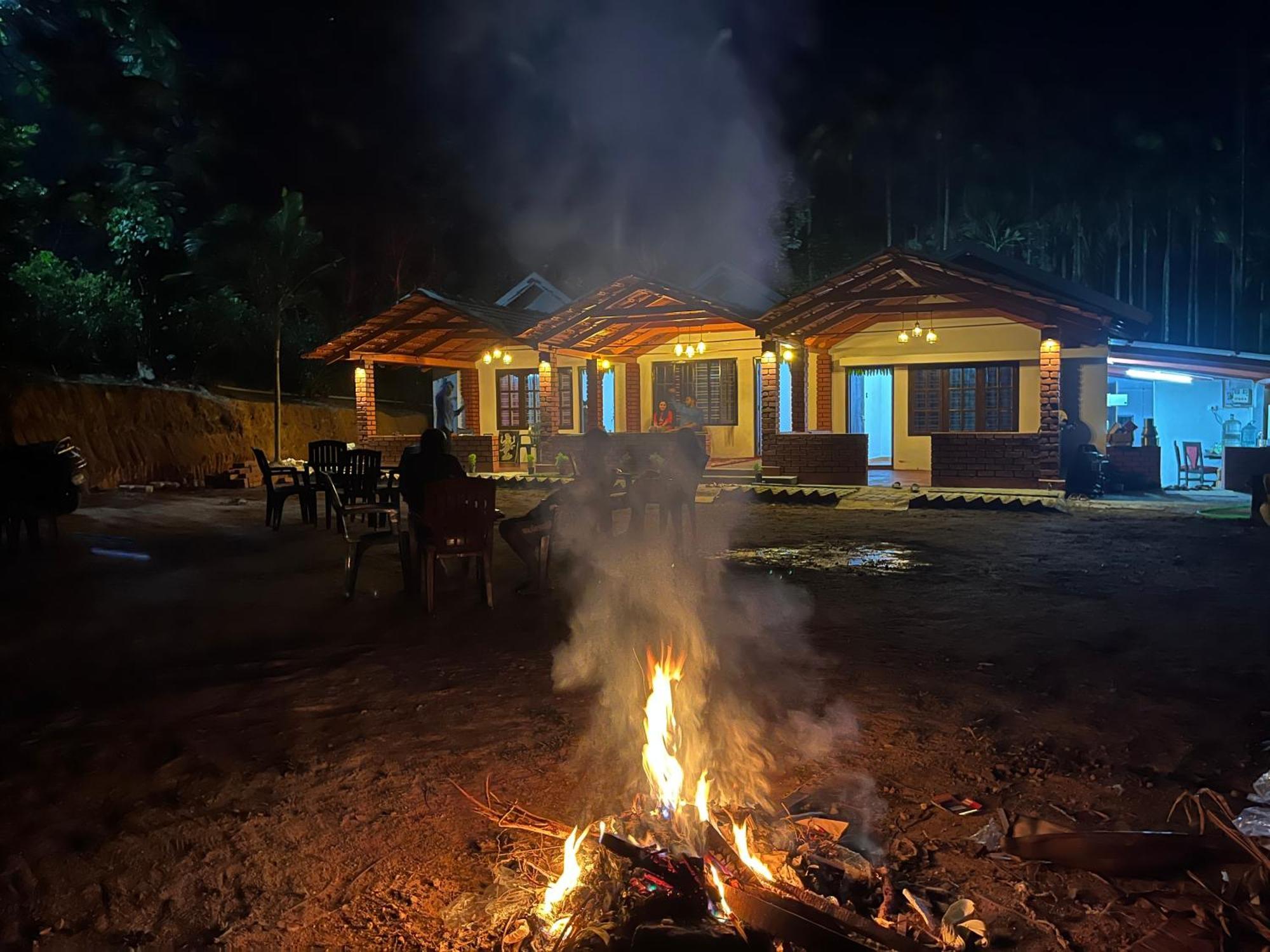 Koodige Stays Mudigere Exterior photo