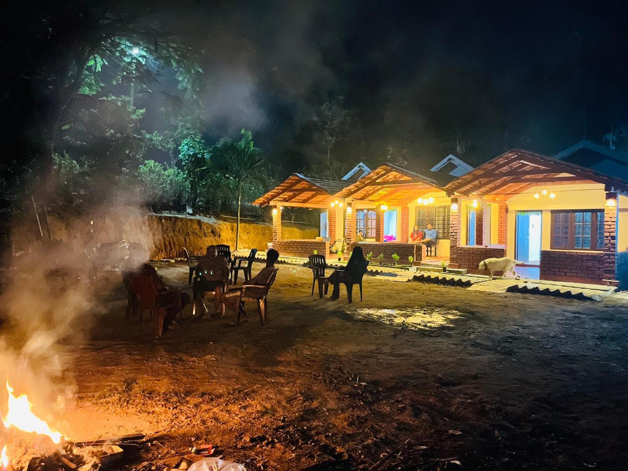 Koodige Stays Mudigere Exterior photo